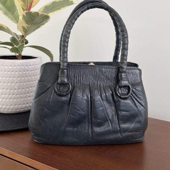VINTAGE  Leather Lady Handbag Frame Style Double Handle Neutral  60's 70's Chic - Picture 2 of 13